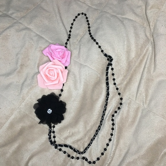 Payless Jewelry - 🎁 HOLIDAY SALE 🎁 Black Beaded Necklace